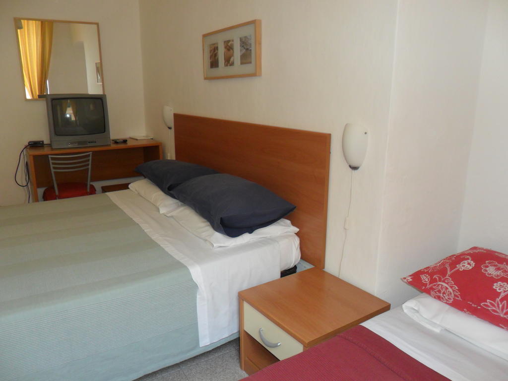 Albergo Romeo ノーリ 部屋 写真